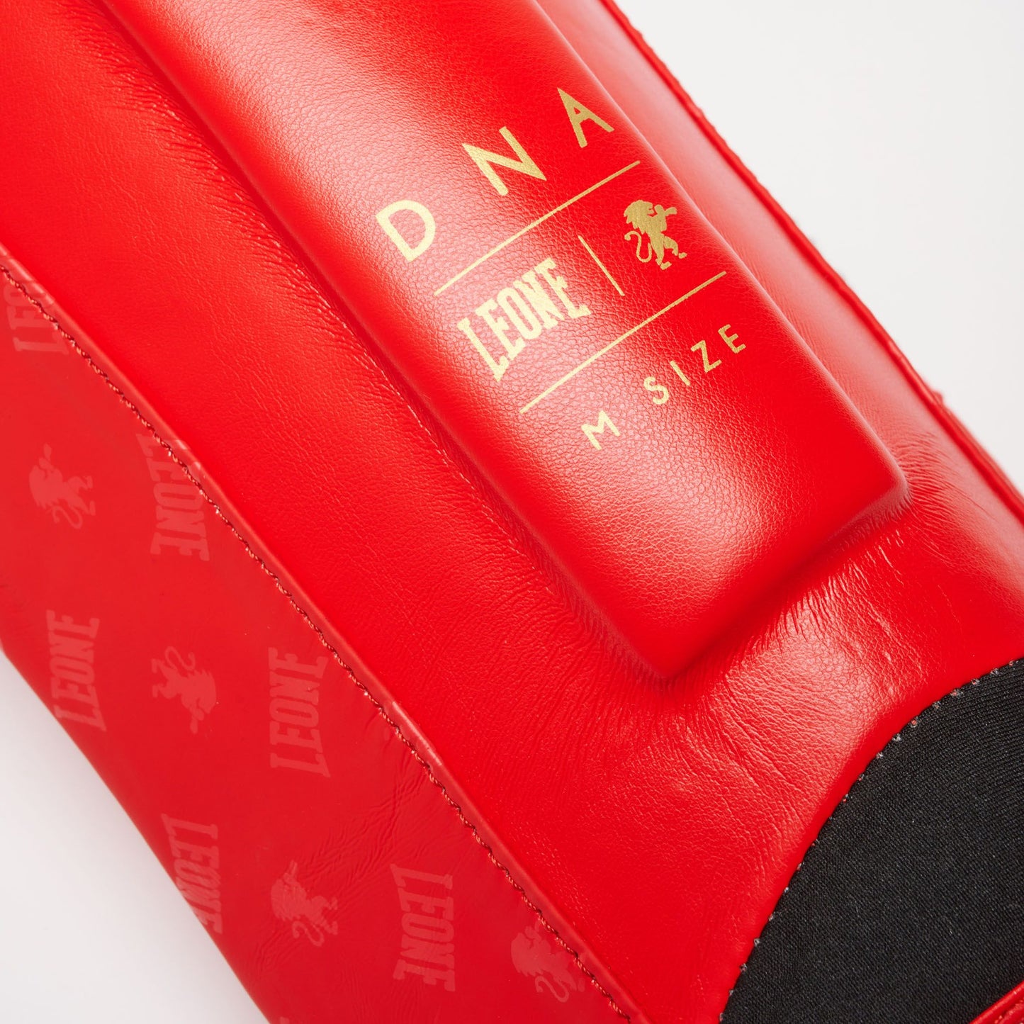 Espinilleras Leone DNA GEL rojo