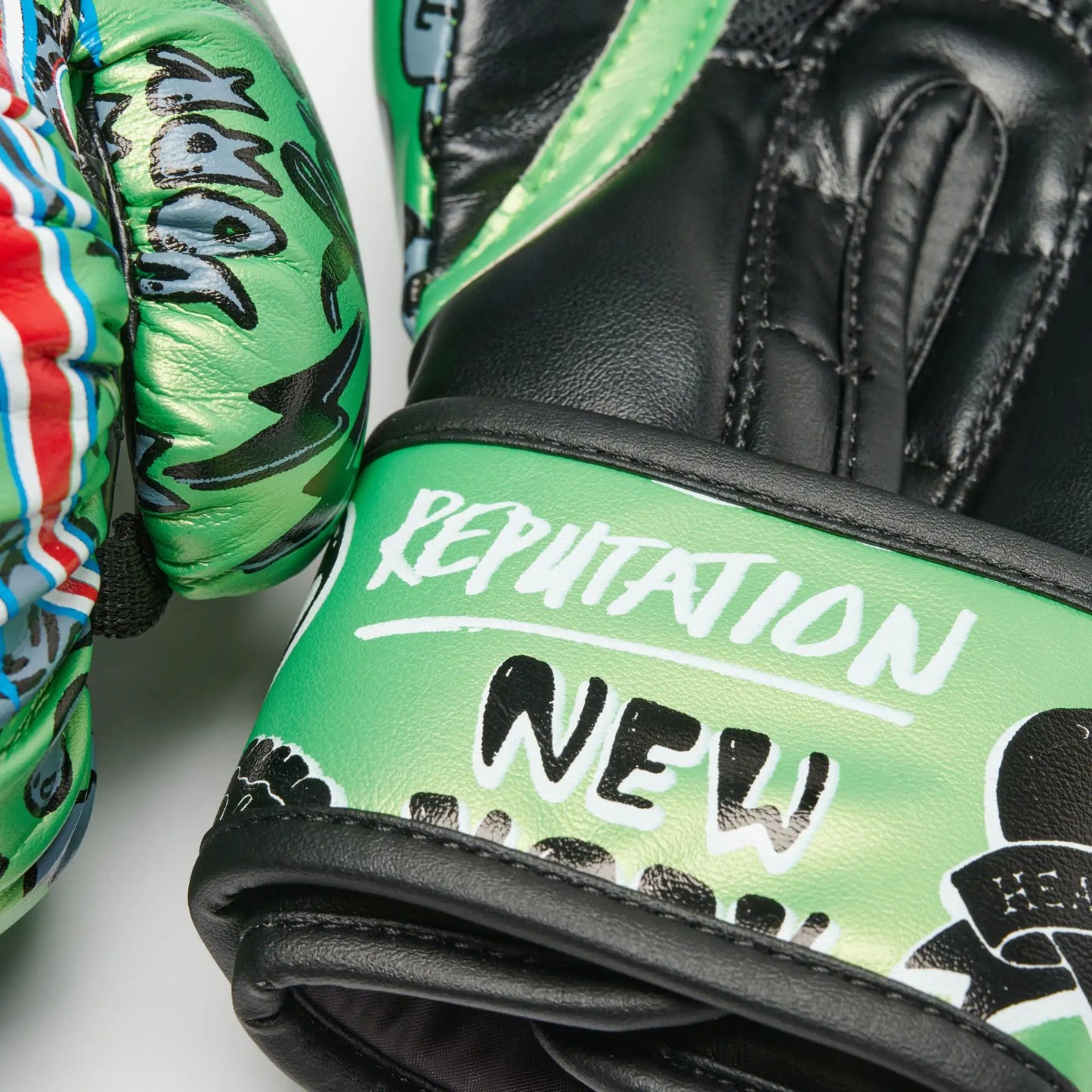 Guantes de boxeo Leone Flames Junior 6oz (K2)