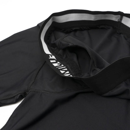 Pantalón de compresión con bolsillo interior para coquilla Fujimae FW